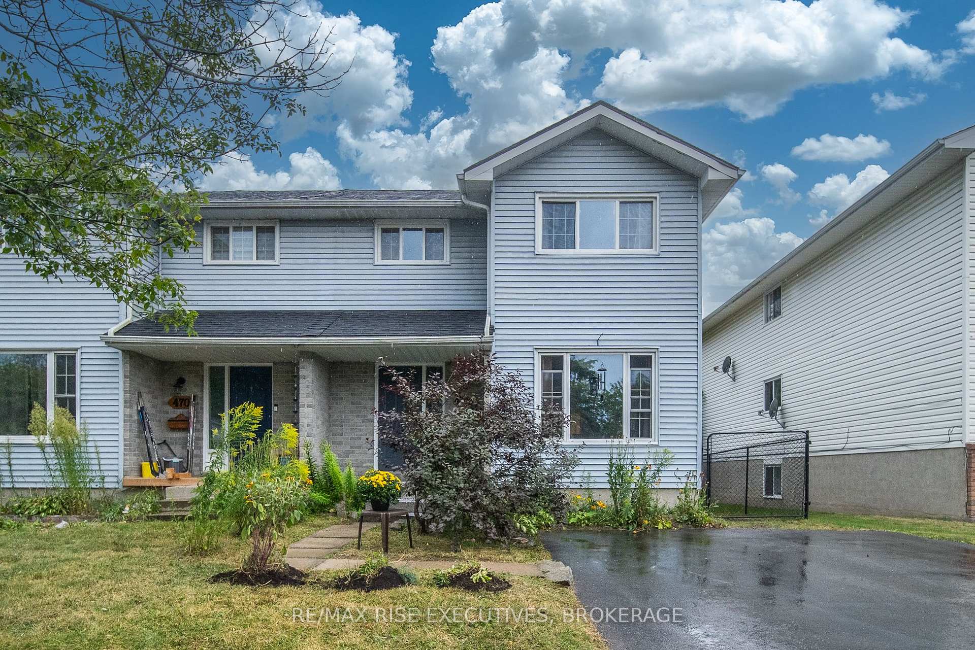 Photo 1 of 470A Henrietta Street, Gananoque — HOMEH
