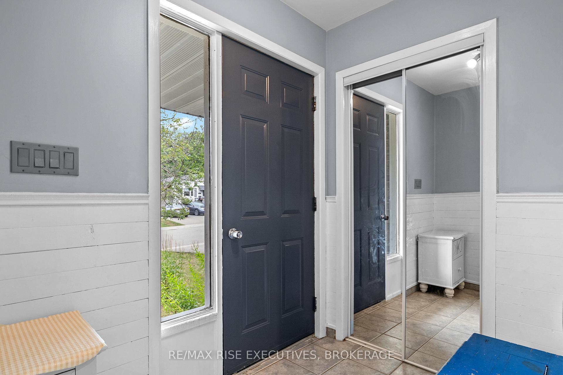 Photo 3 of 470A Henrietta Street, Gananoque — HOMEH