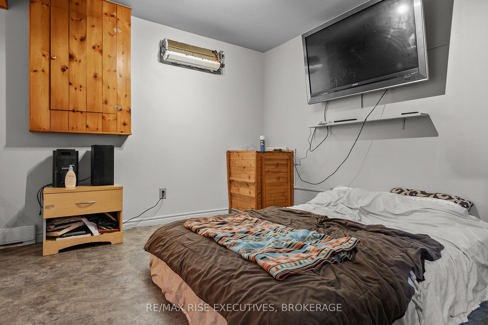 Photo 27 of 470A Henrietta Street, Gananoque — HOMEH
