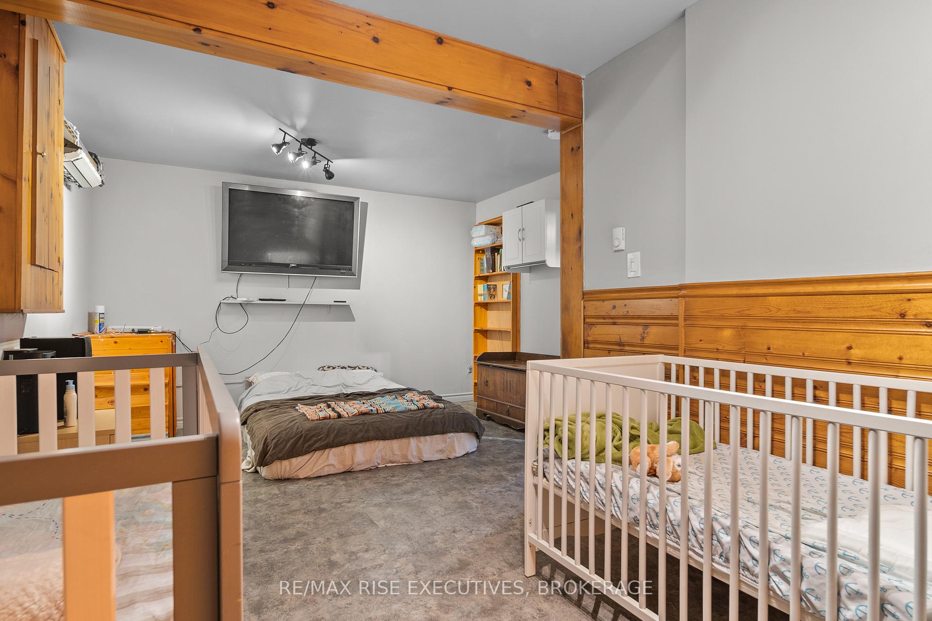 Photo 29 of 470A Henrietta Street, Gananoque — HOMEH