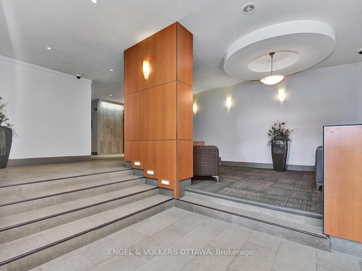 Photo 4 of Unit 406, 373 Laurier Avenue E, Ottawa, Sandy Hill — HOMEH