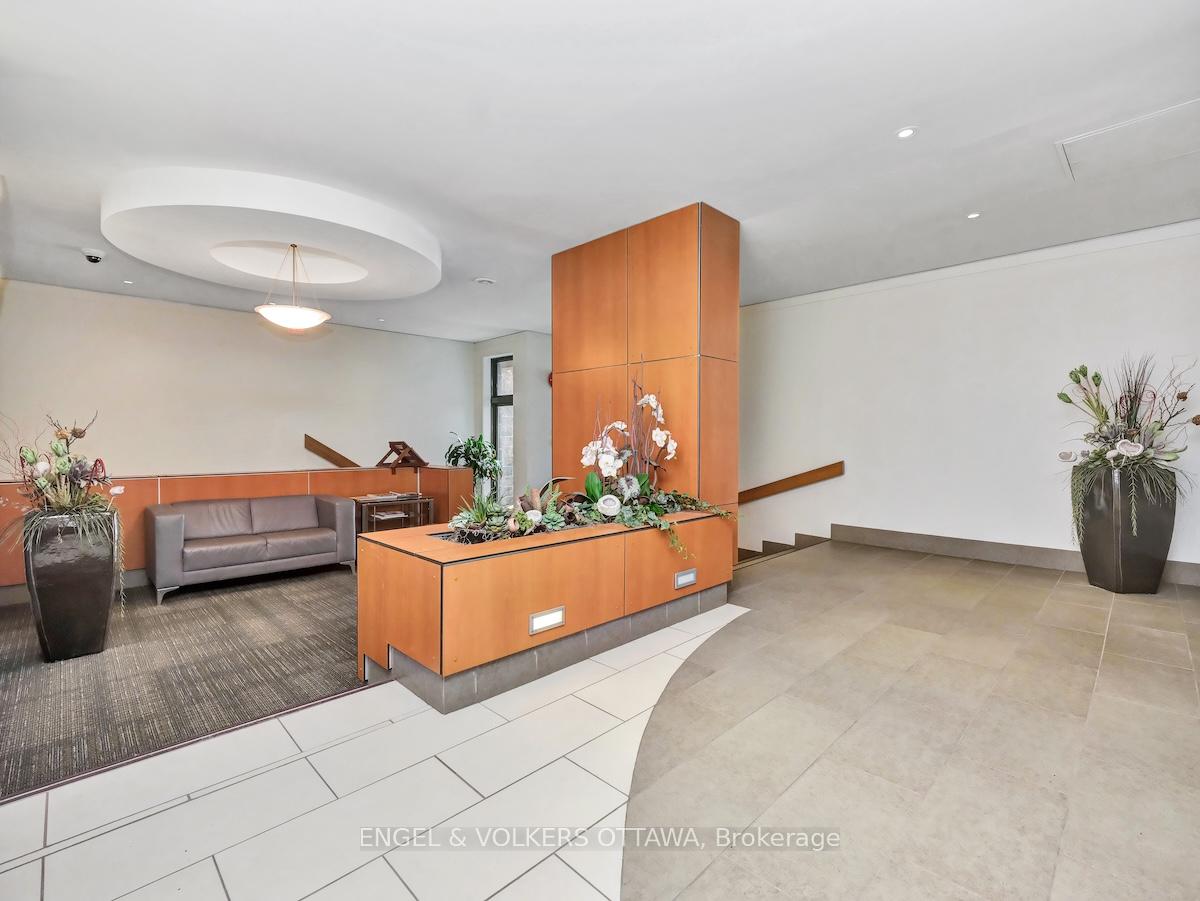 Photo 5 of Unit 406, 373 Laurier Avenue E, Ottawa, Sandy Hill — HOMEH