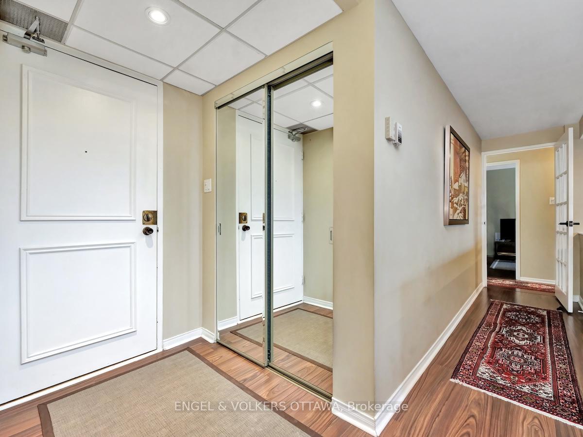 Photo 6 of Unit 406, 373 Laurier Avenue E, Ottawa, Sandy Hill — HOMEH