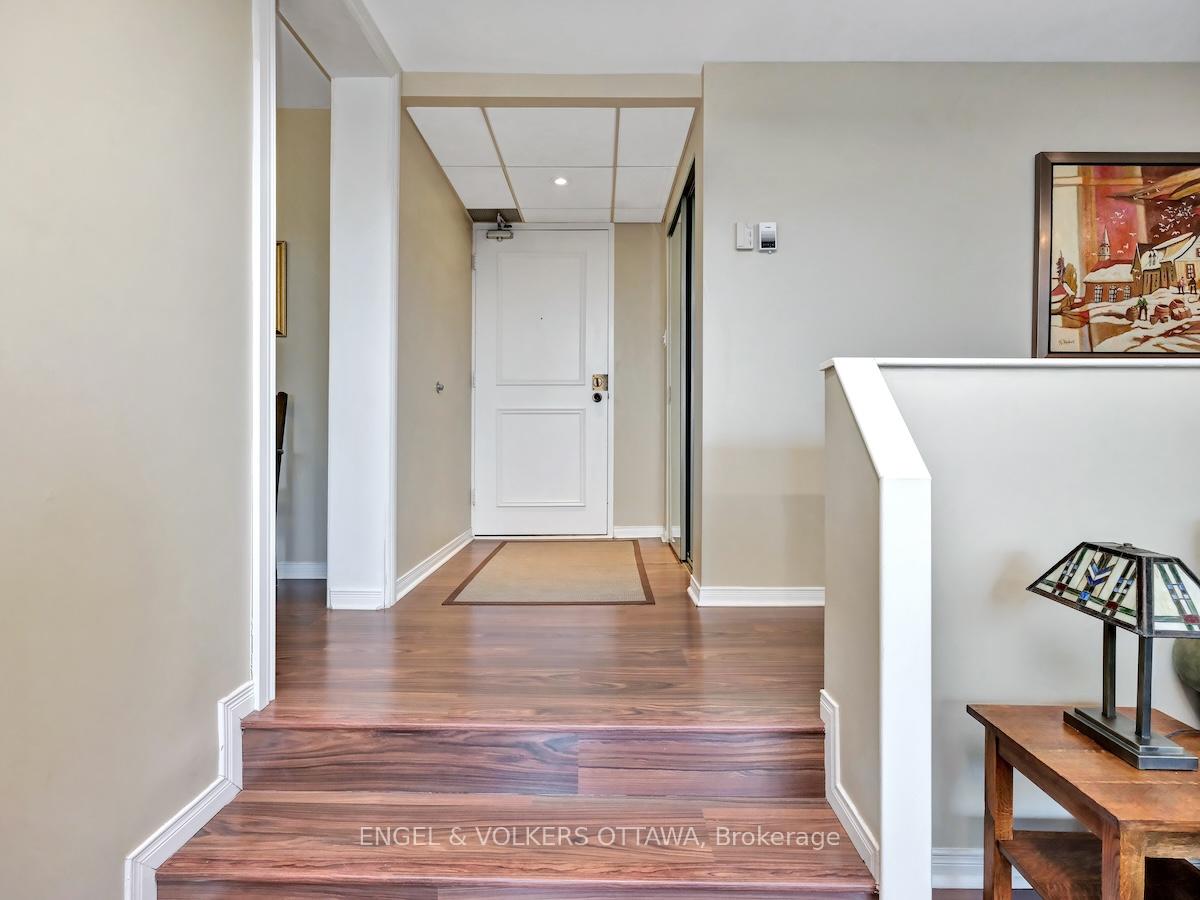 Photo 8 of Unit 406, 373 Laurier Avenue E, Ottawa, Sandy Hill — HOMEH