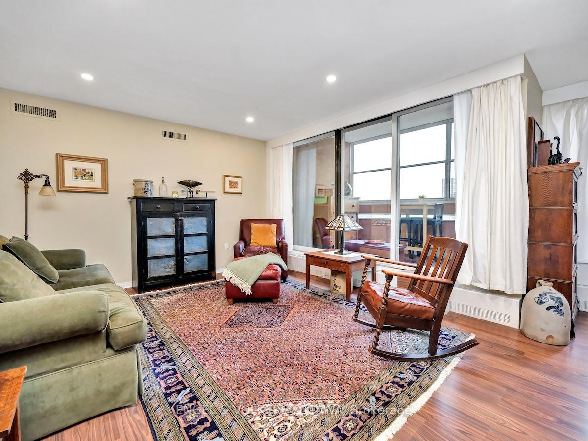 Photo 10 of Unit 406, 373 Laurier Avenue E, Ottawa, Sandy Hill — HOMEH