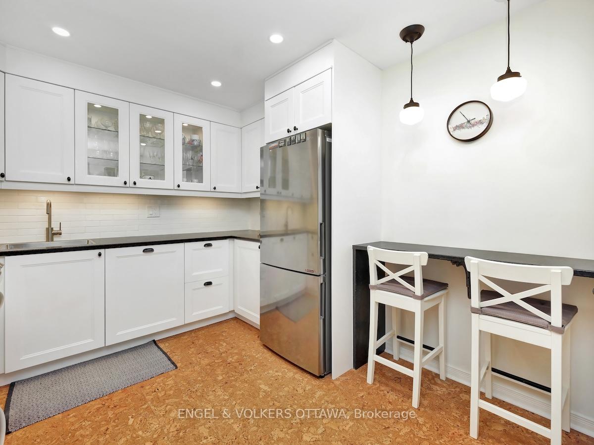 Photo 21 of Unit 406, 373 Laurier Avenue E, Ottawa, Sandy Hill — HOMEH