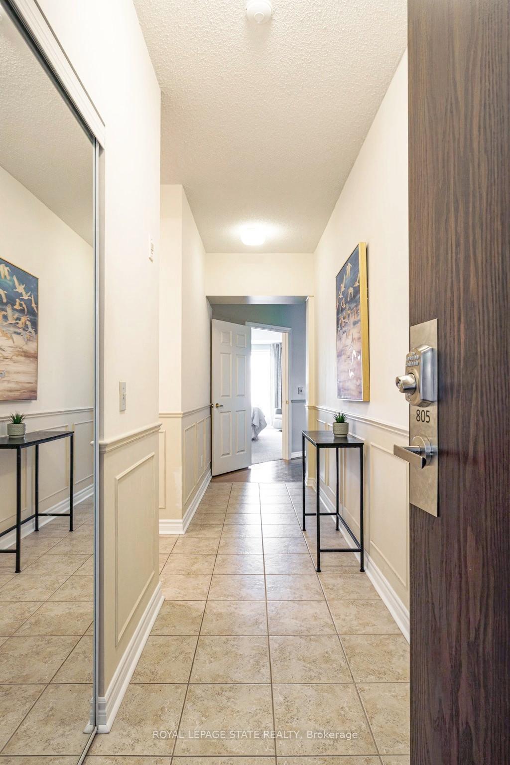 Photo 4 of Unit 805, 2000 Creekside Drive, Hamilton, Dundas — HOMEH