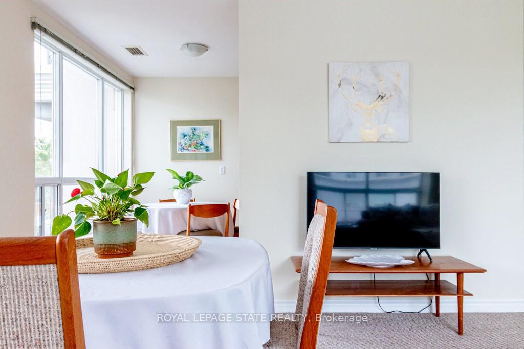 Photo 8 of Unit 805, 2000 Creekside Drive, Hamilton, Dundas — HOMEH