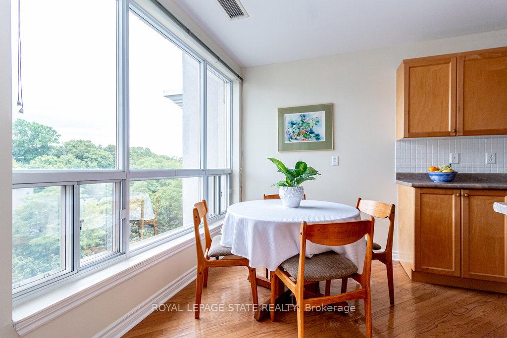 Photo 10 of Unit 805, 2000 Creekside Drive, Hamilton, Dundas — HOMEH