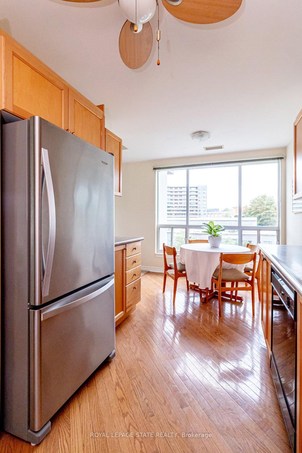 Photo 13 of Unit 805, 2000 Creekside Drive, Hamilton, Dundas — HOMEH