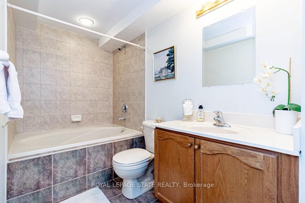 Photo 19 of Unit 805, 2000 Creekside Drive, Hamilton, Dundas — HOMEH