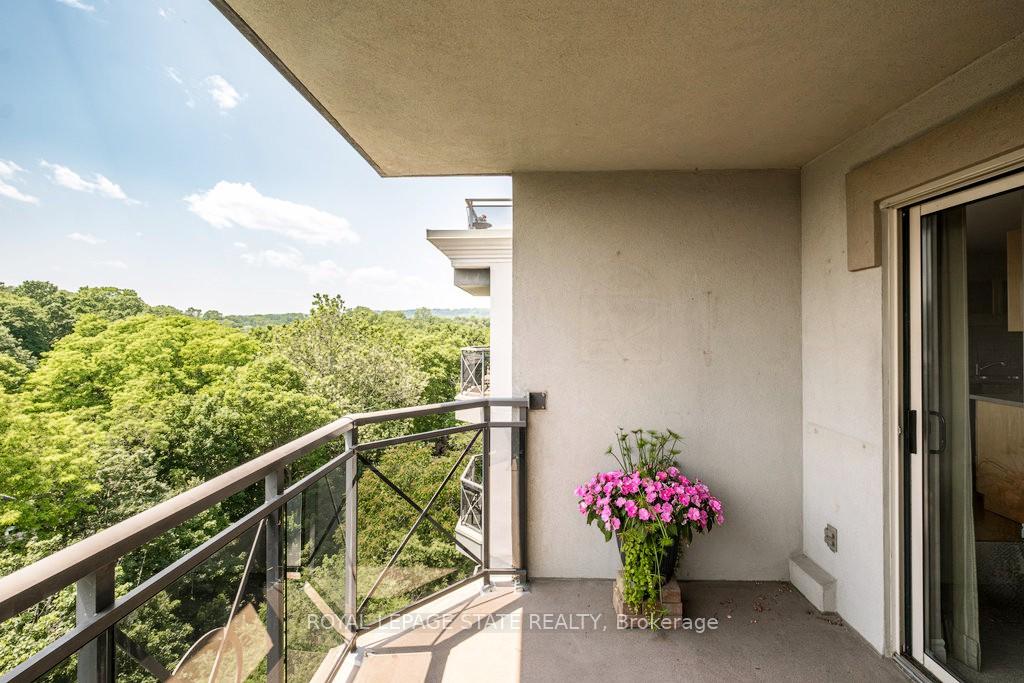 Photo 23 of Unit 805, 2000 Creekside Drive, Hamilton, Dundas — HOMEH
