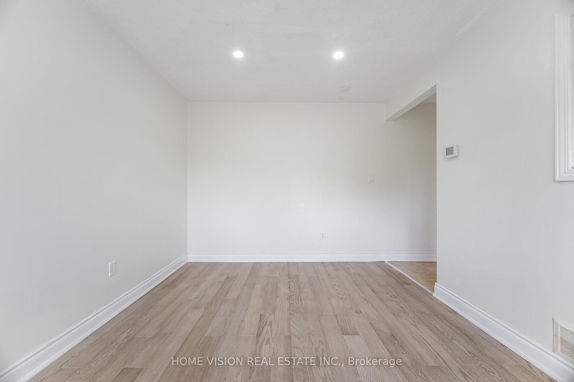 Photo 11 of Unit 49, 1350 Limeridge Road E, Hamilton, Trenholme — HOMEH