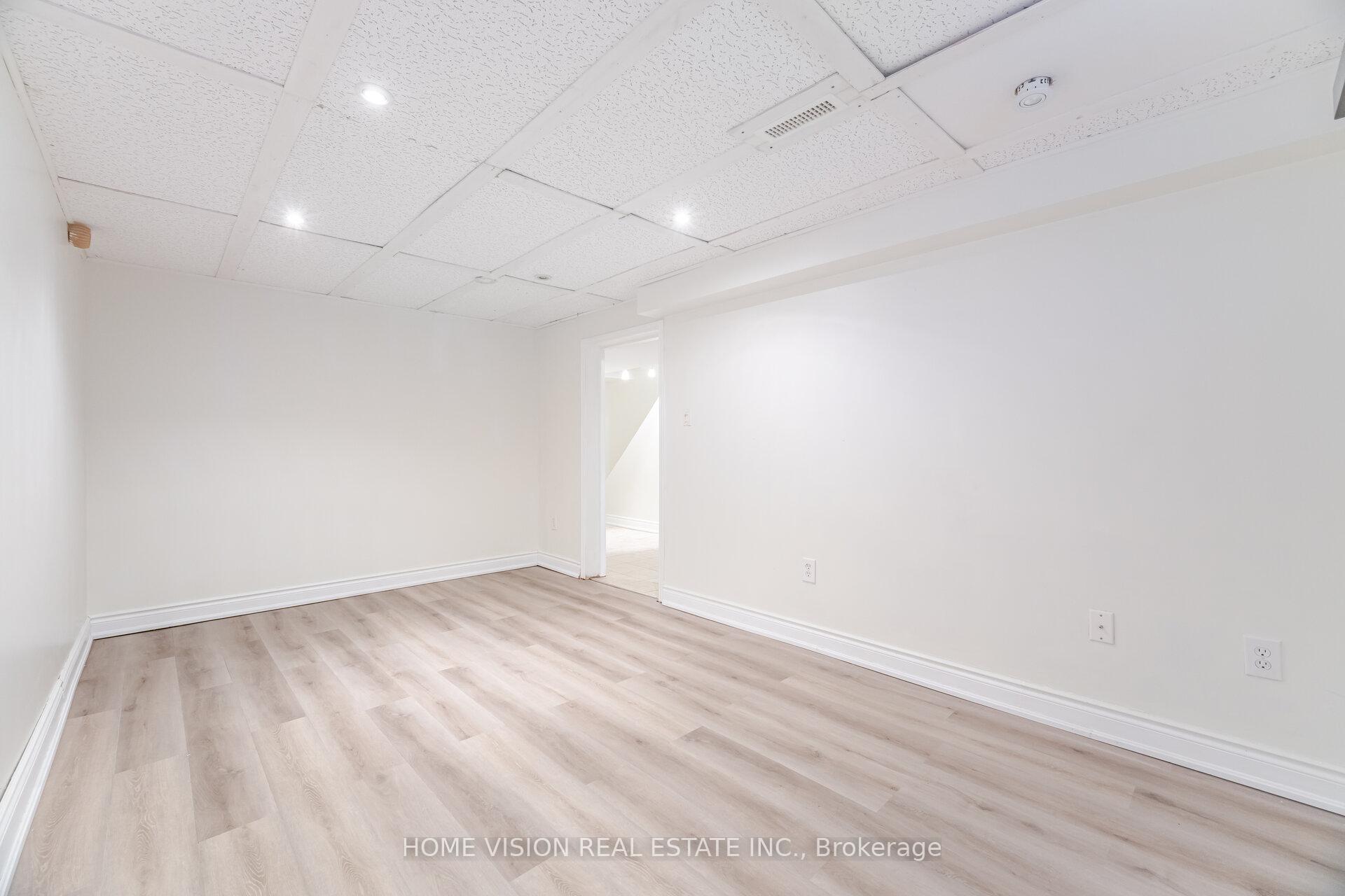 Photo 30 of Unit 49, 1350 Limeridge Road E, Hamilton, Trenholme — HOMEH