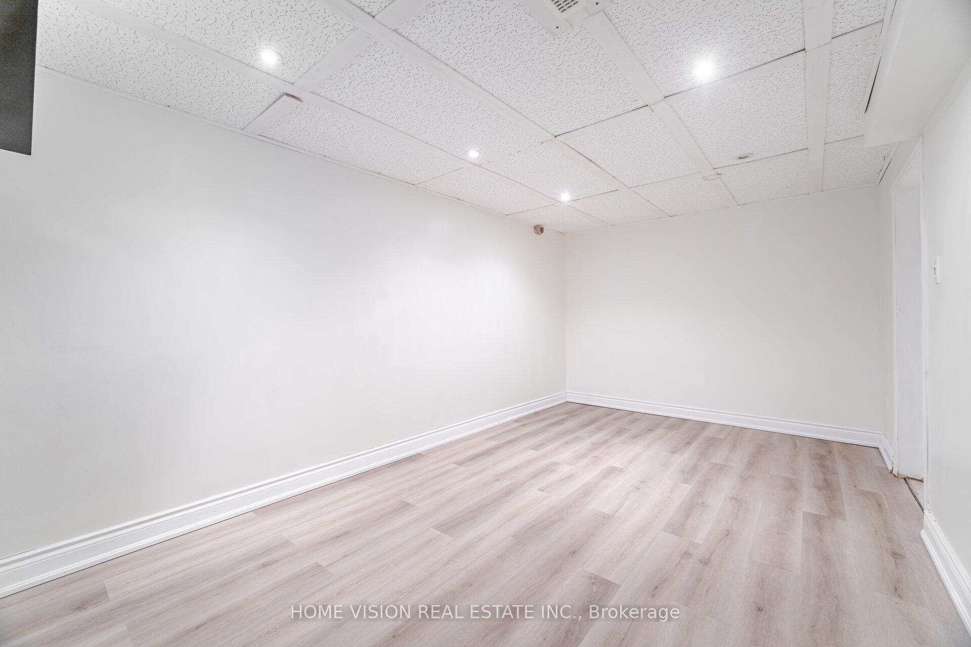 Photo 32 of Unit 49, 1350 Limeridge Road E, Hamilton, Trenholme — HOMEH