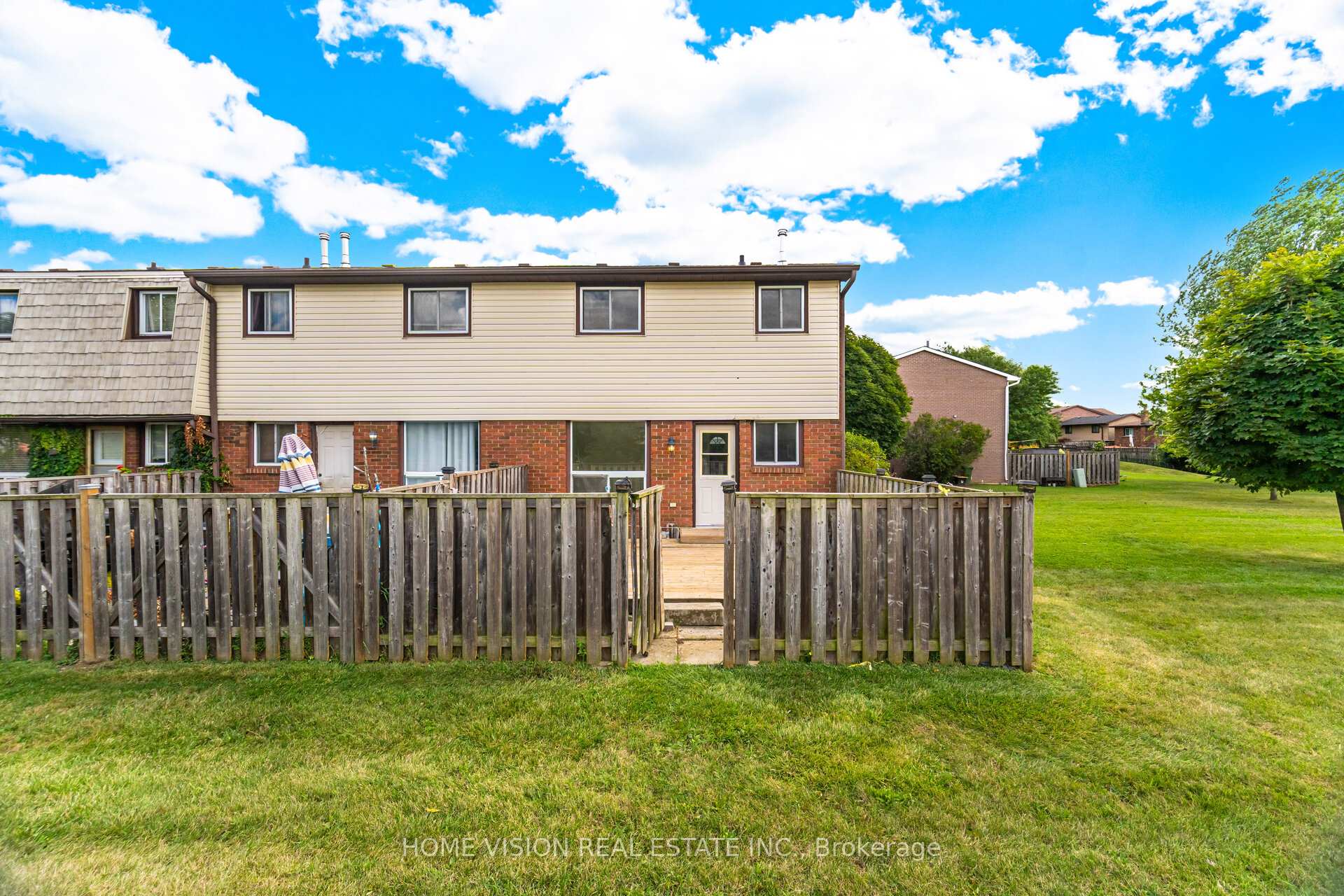 Photo 38 of Unit 49, 1350 Limeridge Road E, Hamilton, Trenholme — HOMEH
