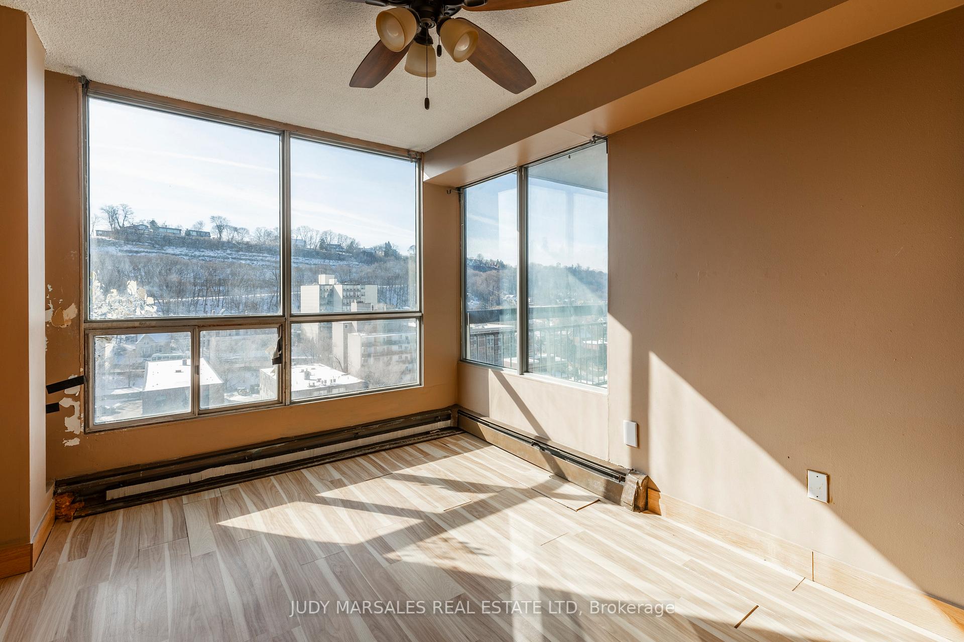Photo 16 of Unit 2107, 150 Charlton Avenue E, Hamilton, Corktown — HOMEH