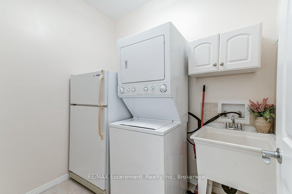 Photo 16 of Unit 34, 20 Kitty Murray Lane, Hamilton, Meadowlands — HOMEH