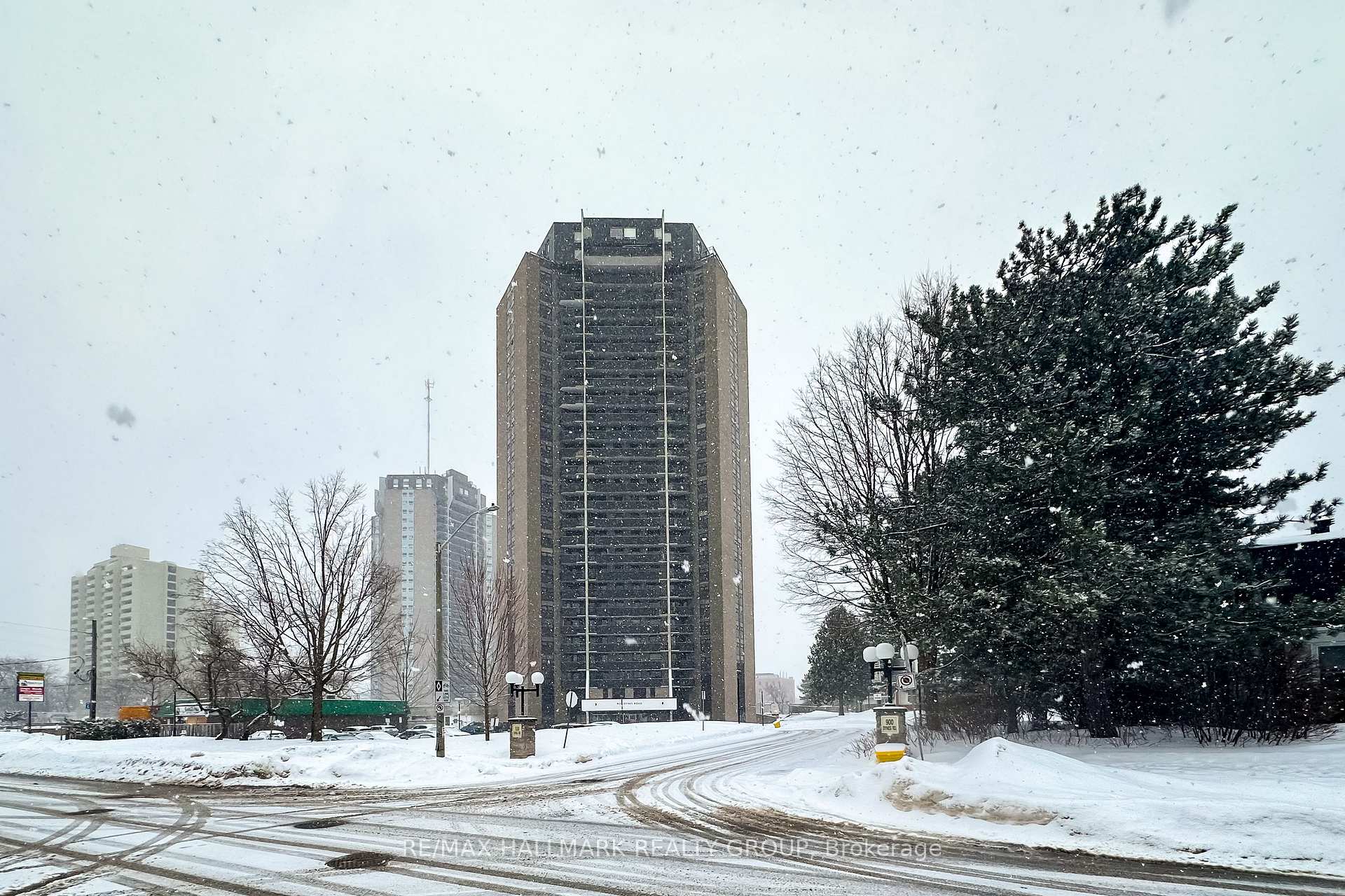 Photo 2 of Unit 308, 900 Dynes Road, Ottawa, Carleton Square — HOMEH