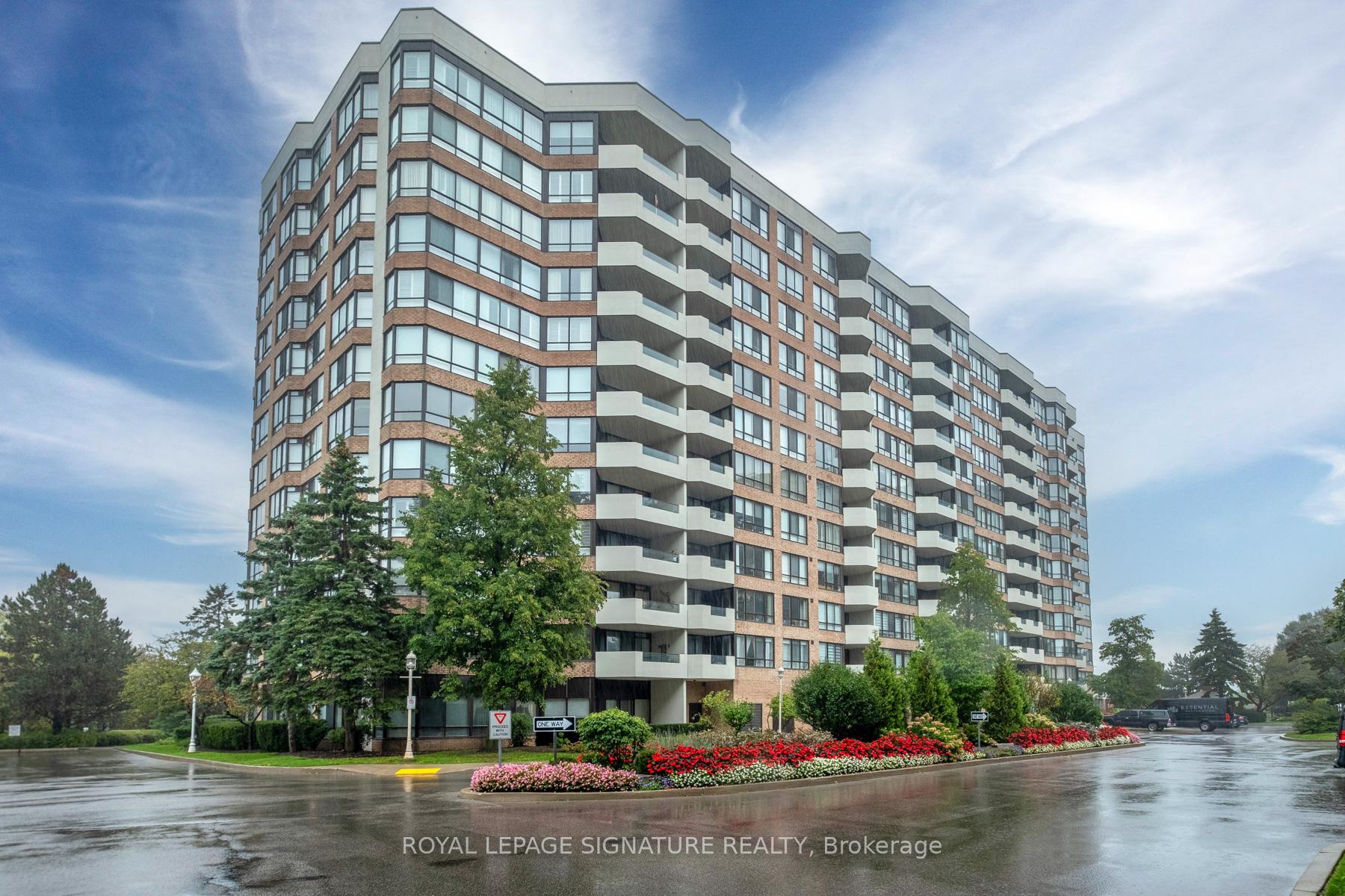 Photo 2 of Unit 422, 25 Austin Drive, Markham, Markville — HOMEH