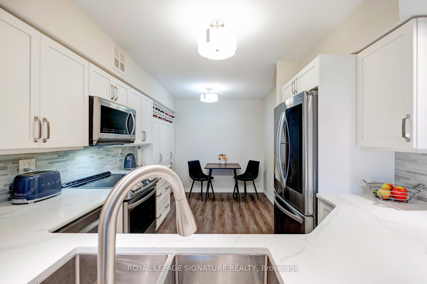 Photo 12 of Unit 422, 25 Austin Drive, Markham, Markville — HOMEH