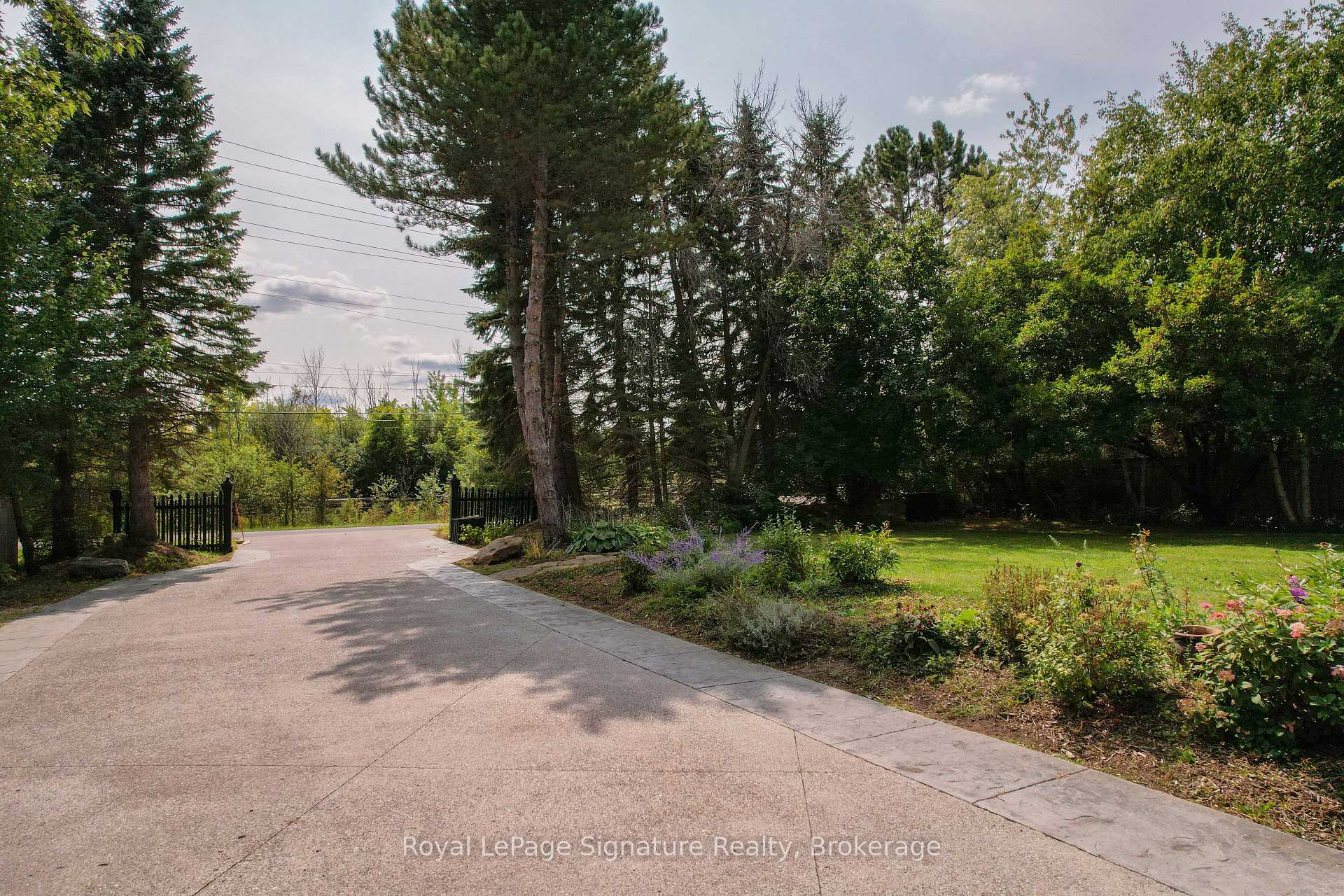 Photo 45 of 8302 Poplar Side Road, Clearview, Rural Clearview — HOMEH