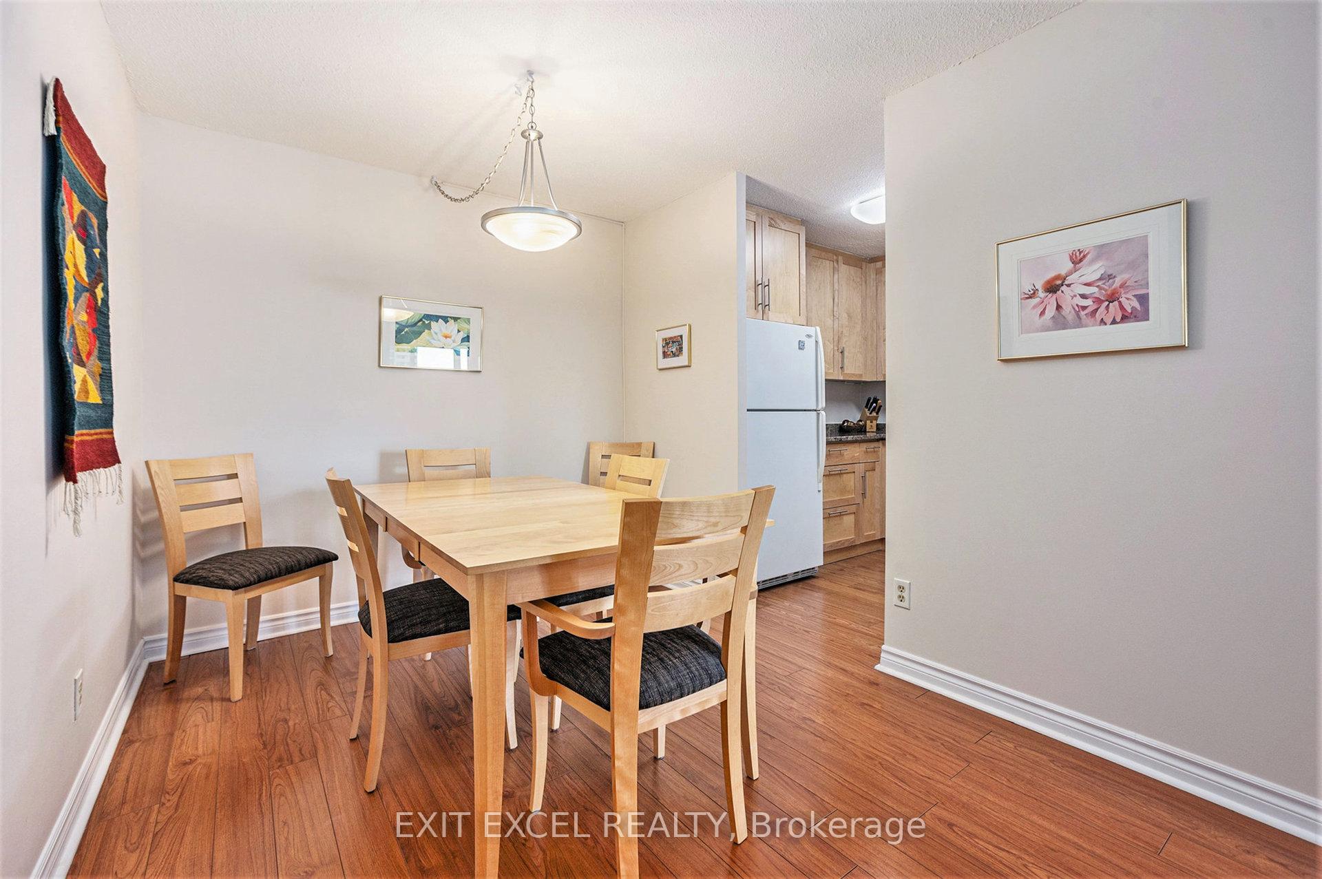 Photo 5 of Unit 804, 900 Dynes Road, Ottawa, Carleton Square — HOMEH