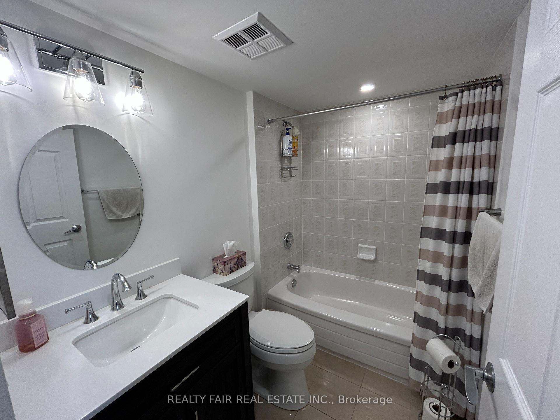 Photo 18 of Unit 811, 8 Covington Road, Toronto, Englemount-Lawrence — HOMEH