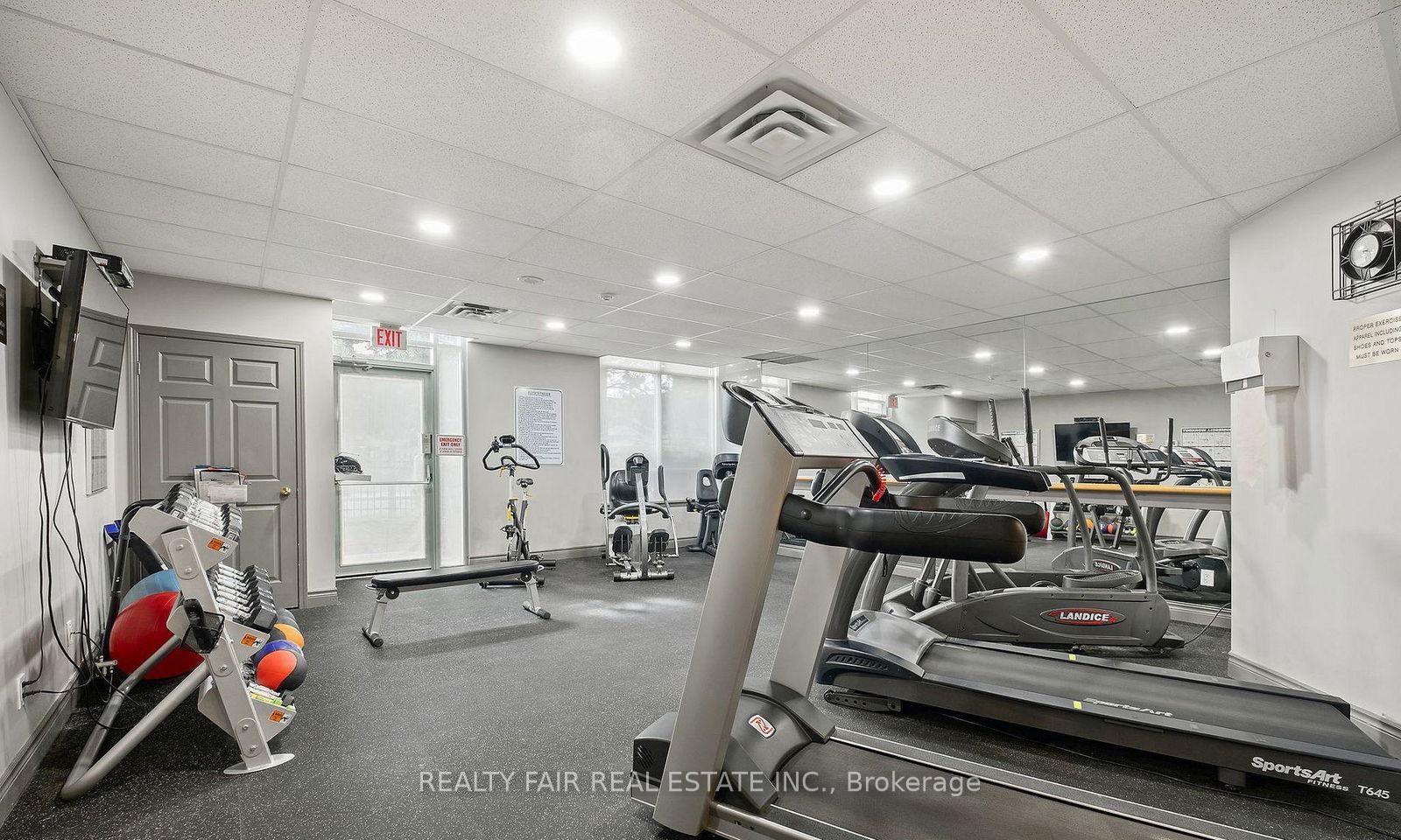 Photo 19 of Unit 811, 8 Covington Road, Toronto, Englemount-Lawrence — HOMEH