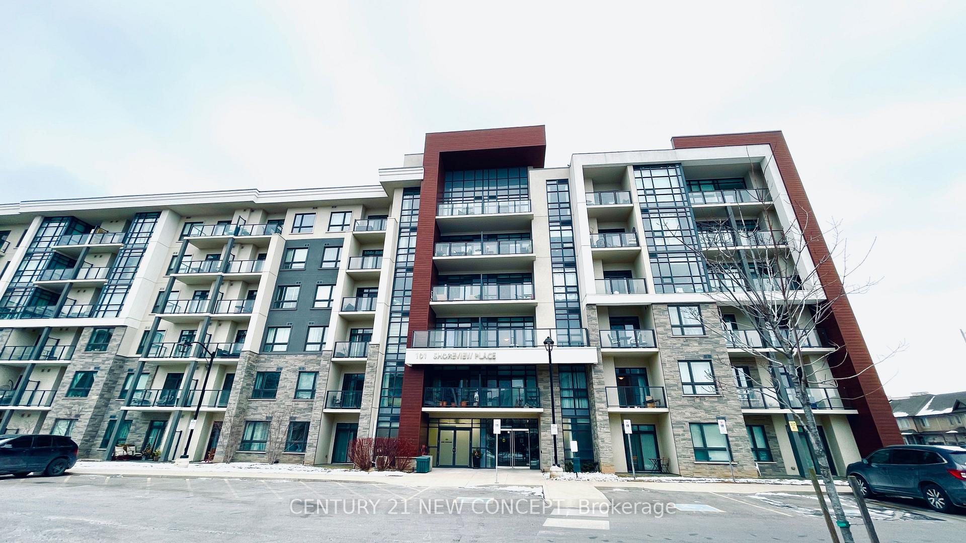 Front of Unit 226, 101 Shoreview Place