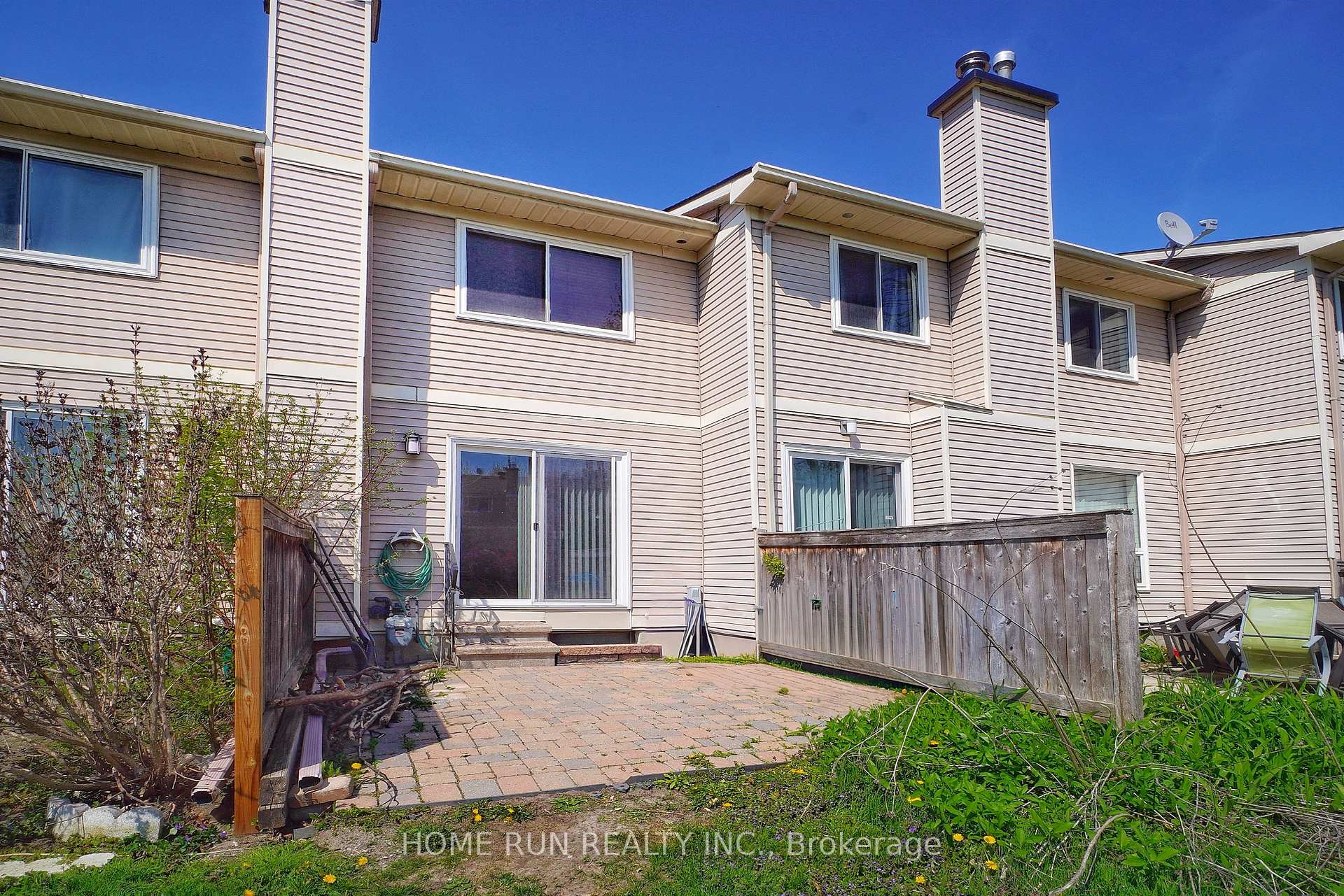 Photo 16 of Unit D, 102 Valley Stream Drive, Ottawa, Leslie Park — HOMEH
