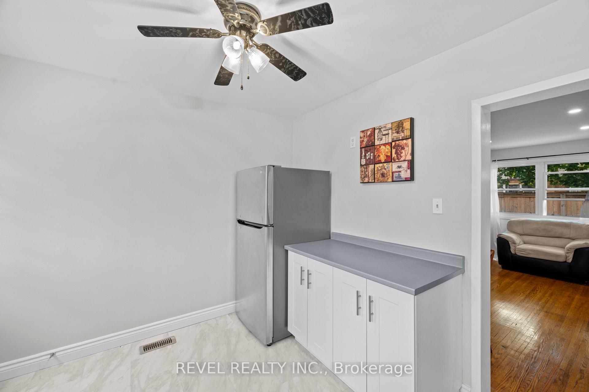 Photo 8 of Unit 17, 1289 Fennell Avenue E, Hamilton, Sherwood — HOMEH