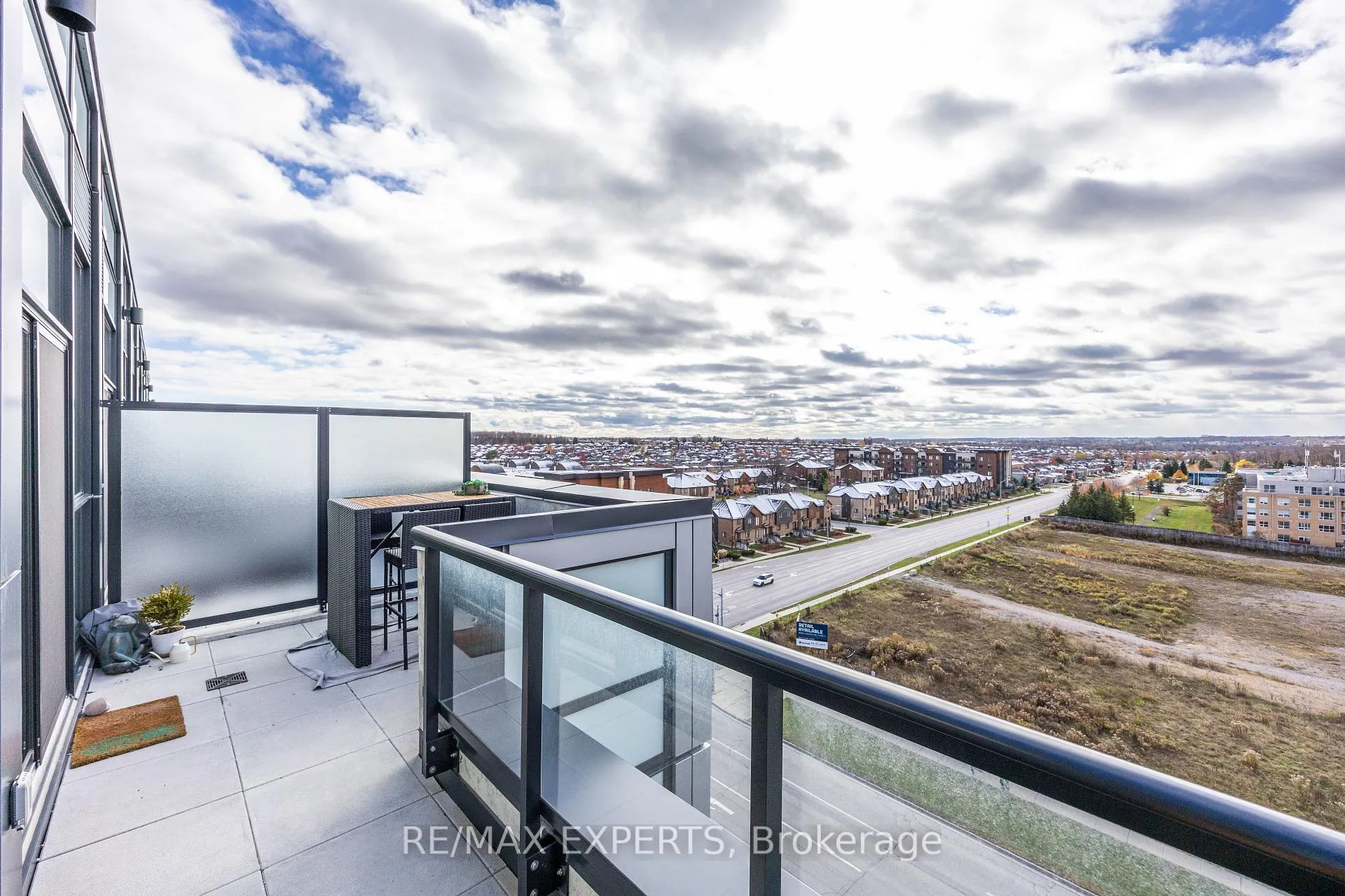Photo 11 of Unit 707, 681 Yonge Street, Barrie, Painswick South — HOMEH
