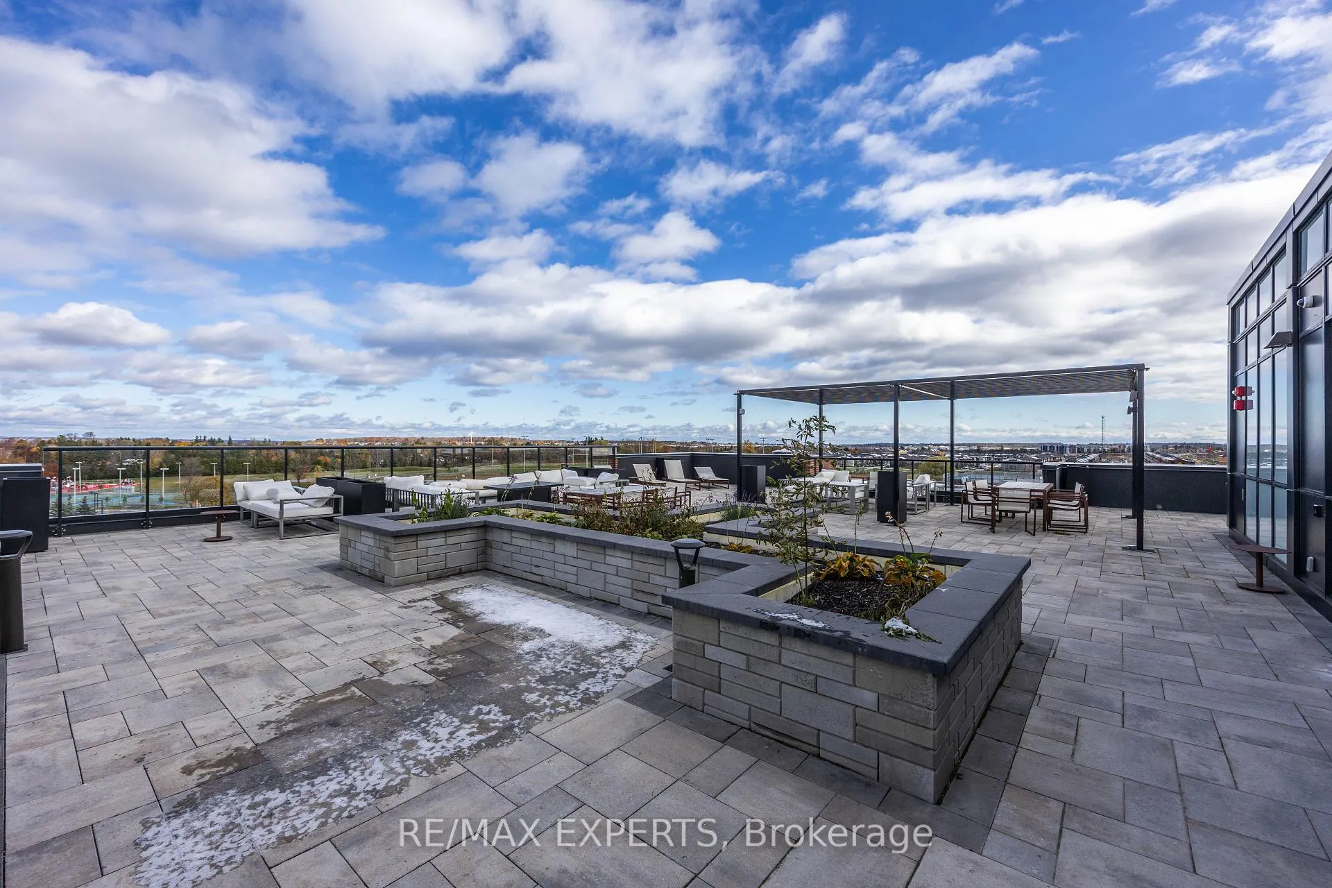 Photo 13 of Unit 707, 681 Yonge Street, Barrie, Painswick South — HOMEH