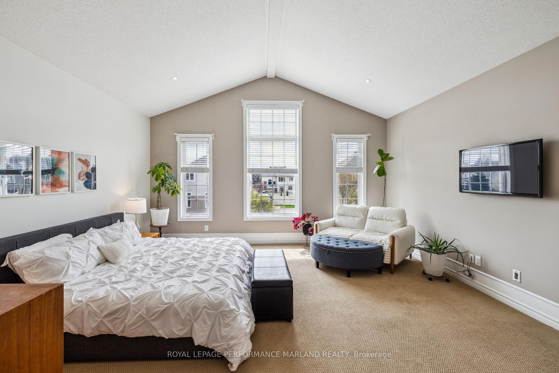 Photo 18 of 120 August Lily Crescent, Ottawa, Riverside South/Gloucester Glen — HOMEH