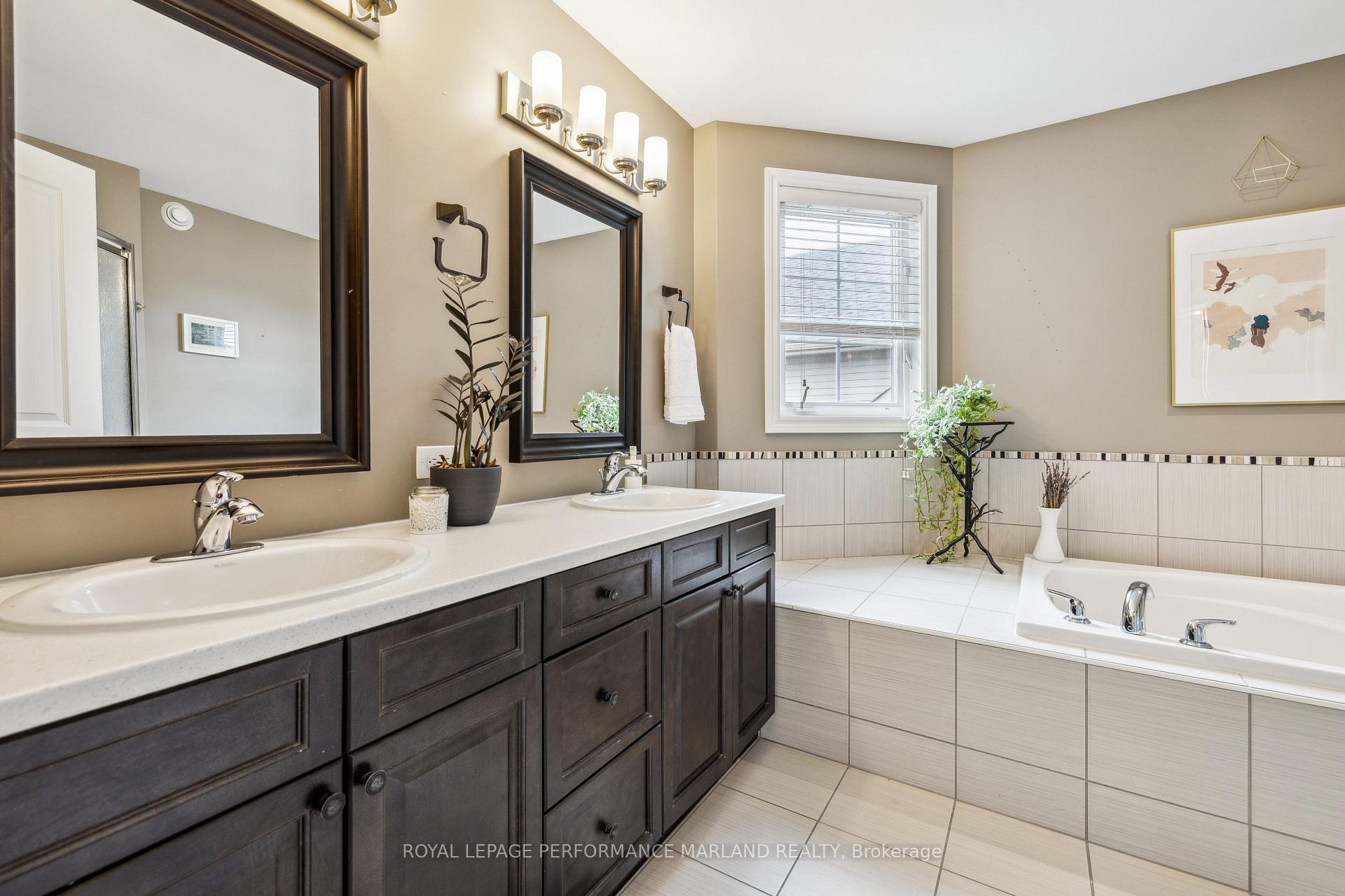 Photo 21 of 120 August Lily Crescent, Ottawa, Riverside South/Gloucester Glen — HOMEH