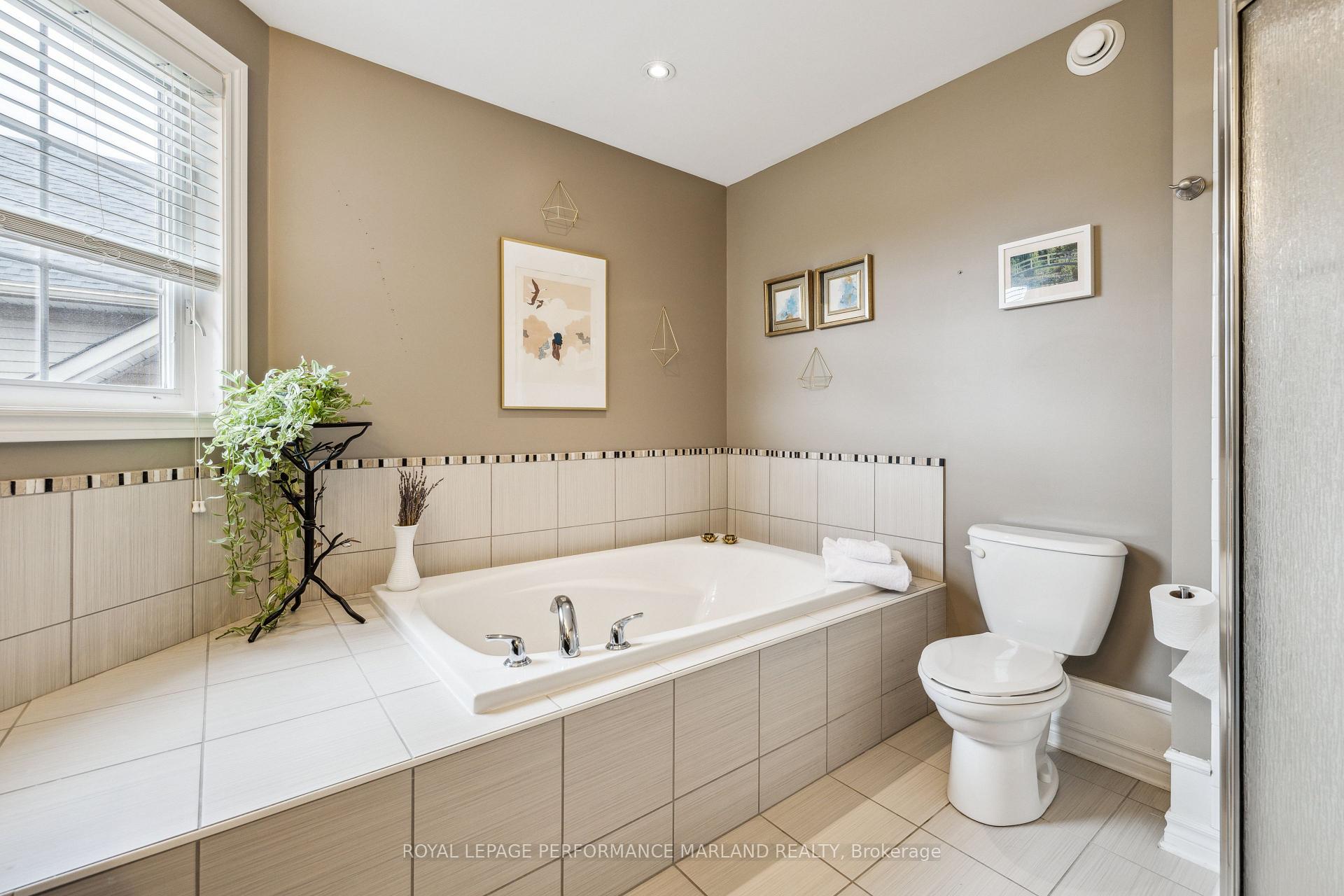 Photo 22 of 120 August Lily Crescent, Ottawa, Riverside South/Gloucester Glen — HOMEH