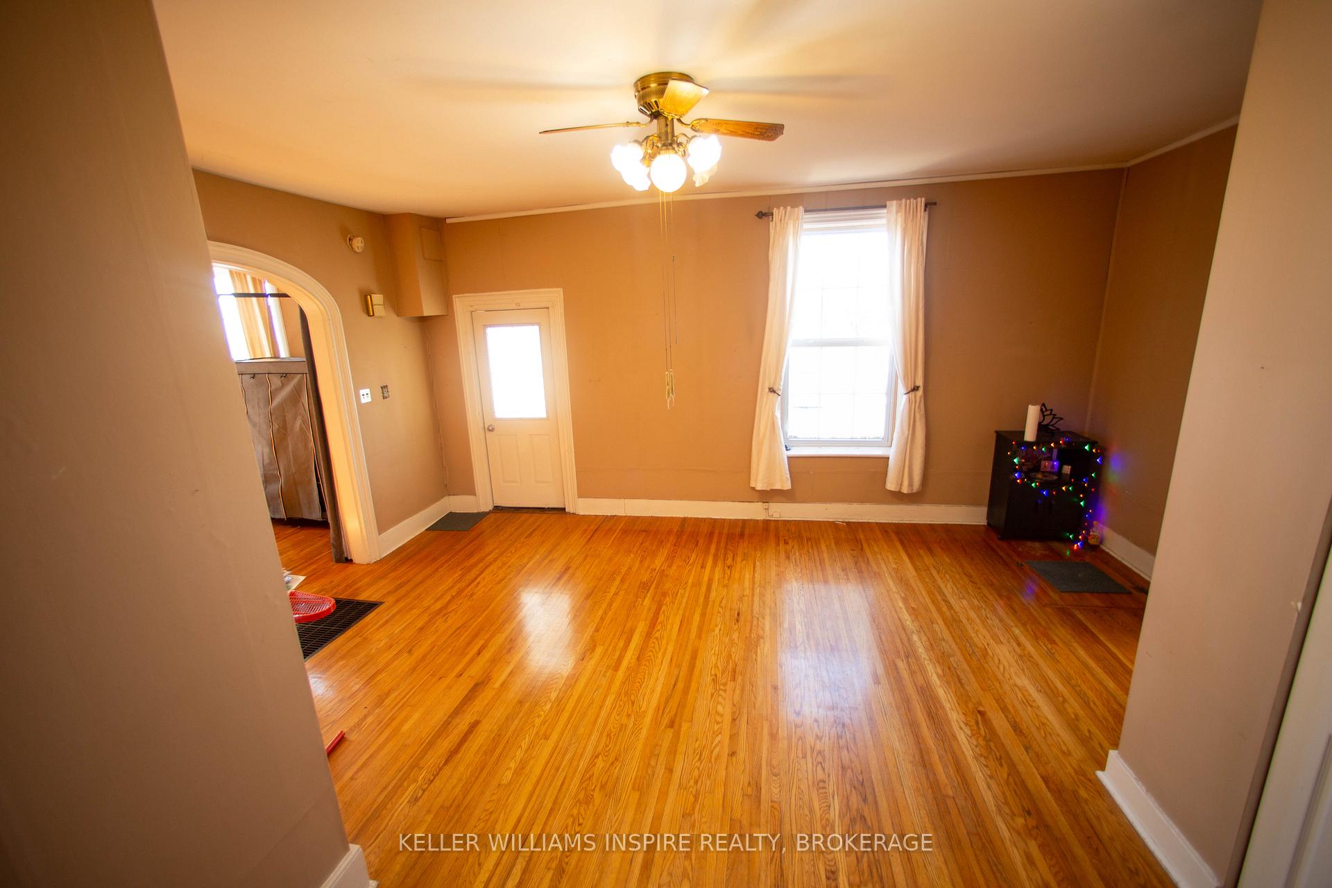 Photo 4 of 255 Sidney Street, Belleville, Belleville Ward — HOMEH