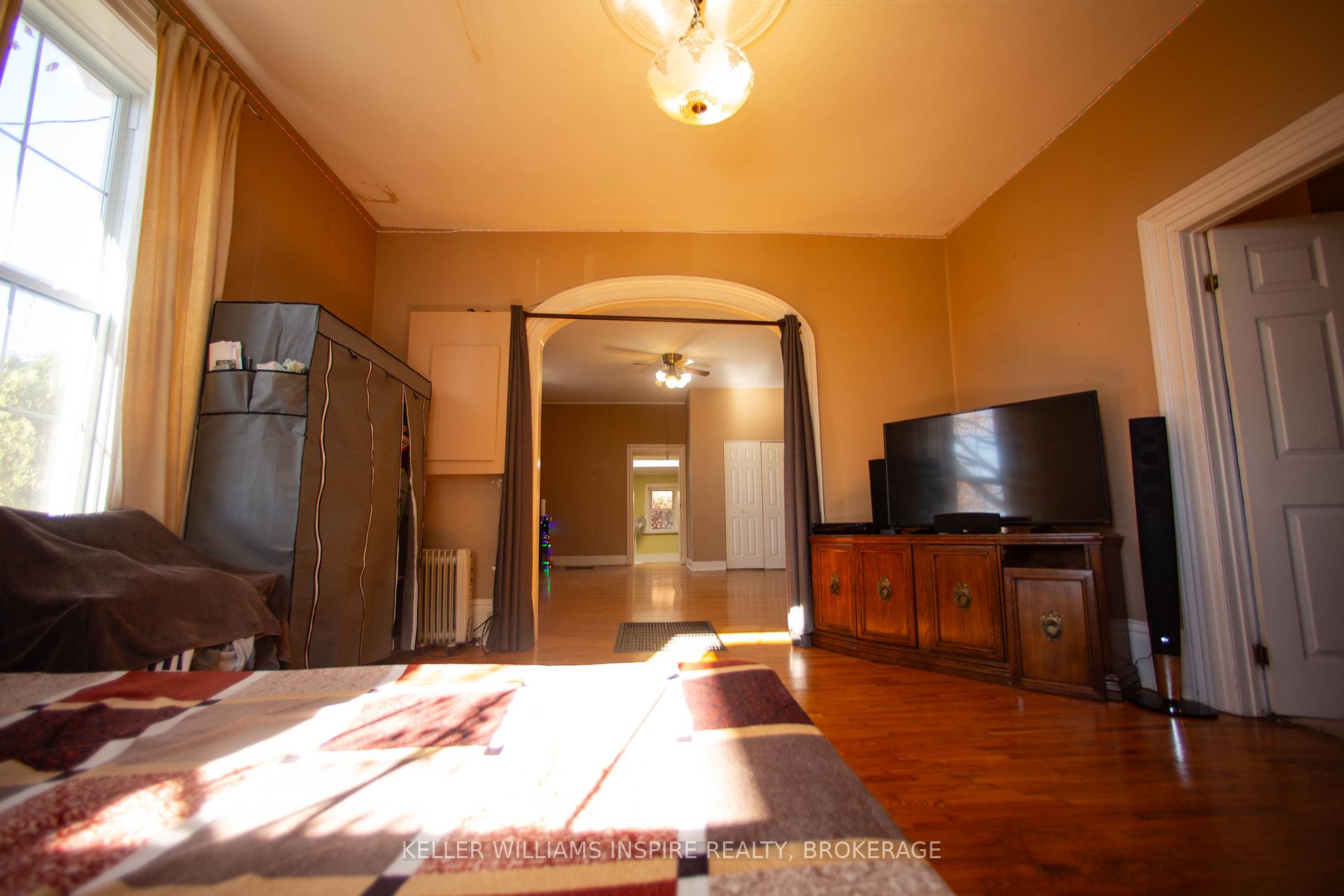 Photo 6 of 255 Sidney Street, Belleville, Belleville Ward — HOMEH
