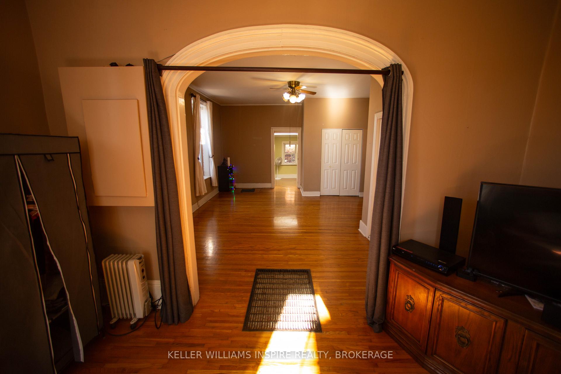 Photo 7 of 255 Sidney Street, Belleville, Belleville Ward — HOMEH