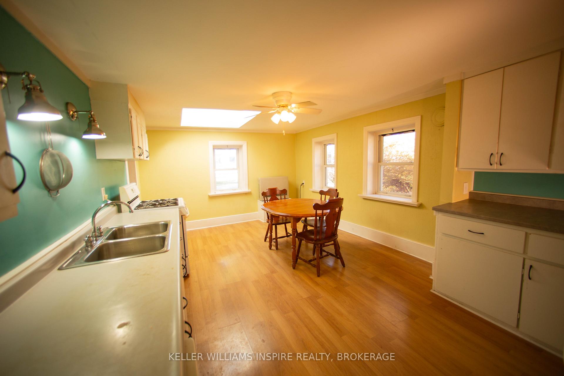 Photo 9 of 255 Sidney Street, Belleville, Belleville Ward — HOMEH
