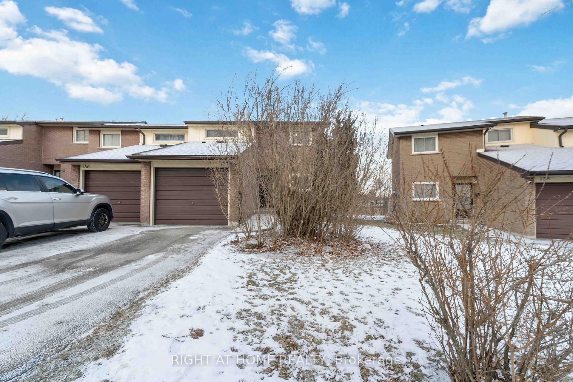 Front of Unit 137, 201 Queen Victoria Drive