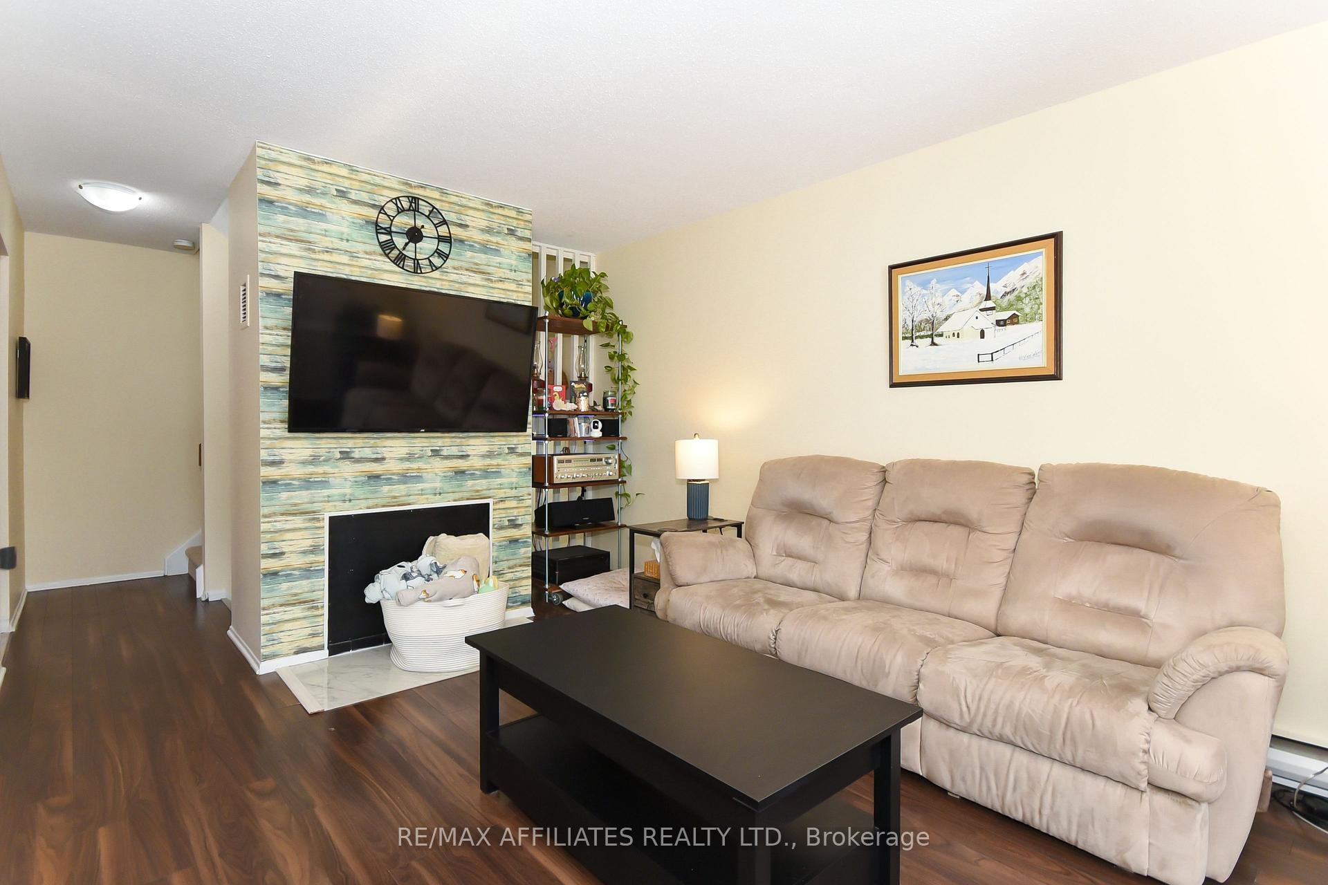Photo 6 of Unit 230, 3445 Uplands Drive, Ottawa, Hunt Club — HOMEH