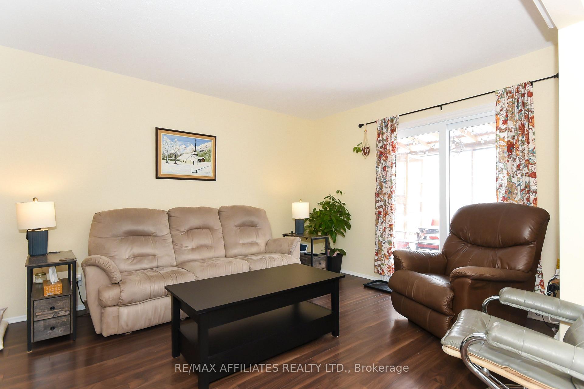 Photo 8 of Unit 230, 3445 Uplands Drive, Ottawa, Hunt Club — HOMEH
