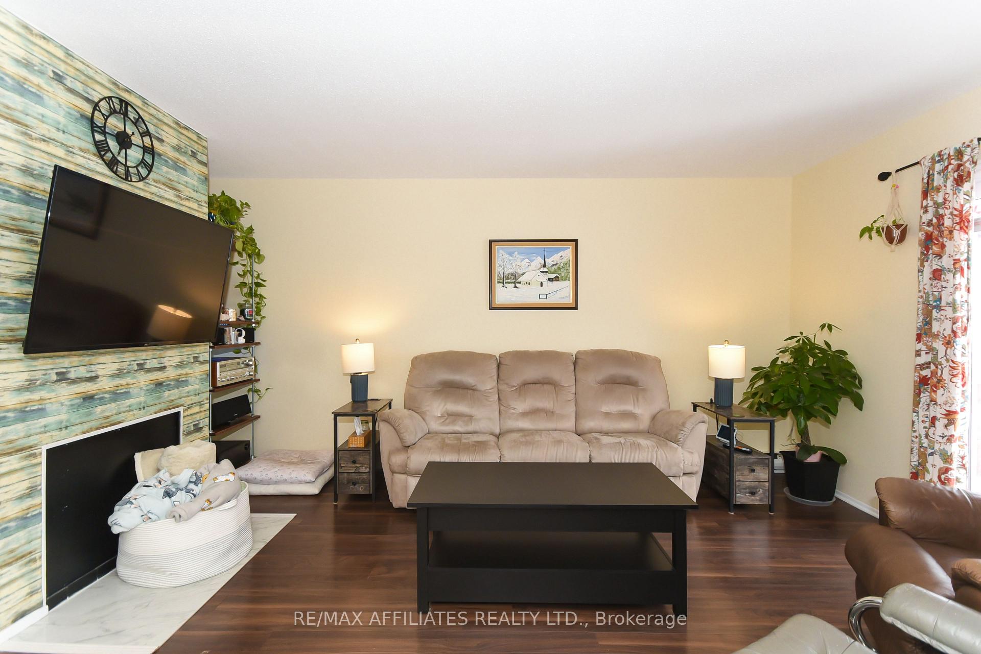 Photo 9 of Unit 230, 3445 Uplands Drive, Ottawa, Hunt Club — HOMEH