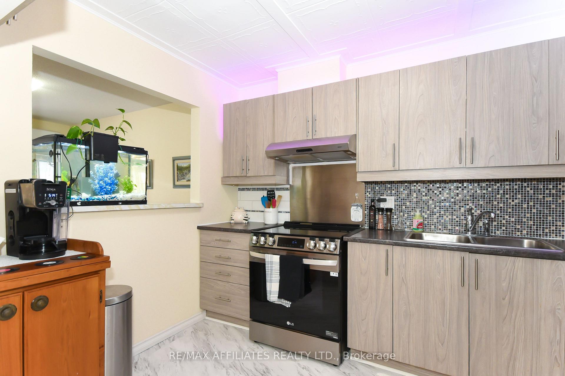 Photo 14 of Unit 230, 3445 Uplands Drive, Ottawa, Hunt Club — HOMEH