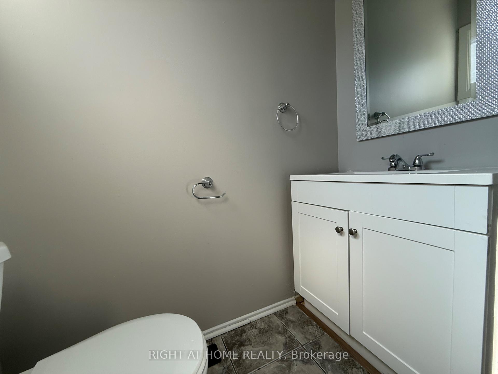 Photo 13 of 1950 Belmore Lane, Ottawa, Blackburn Hamlet (South) — HOMEH