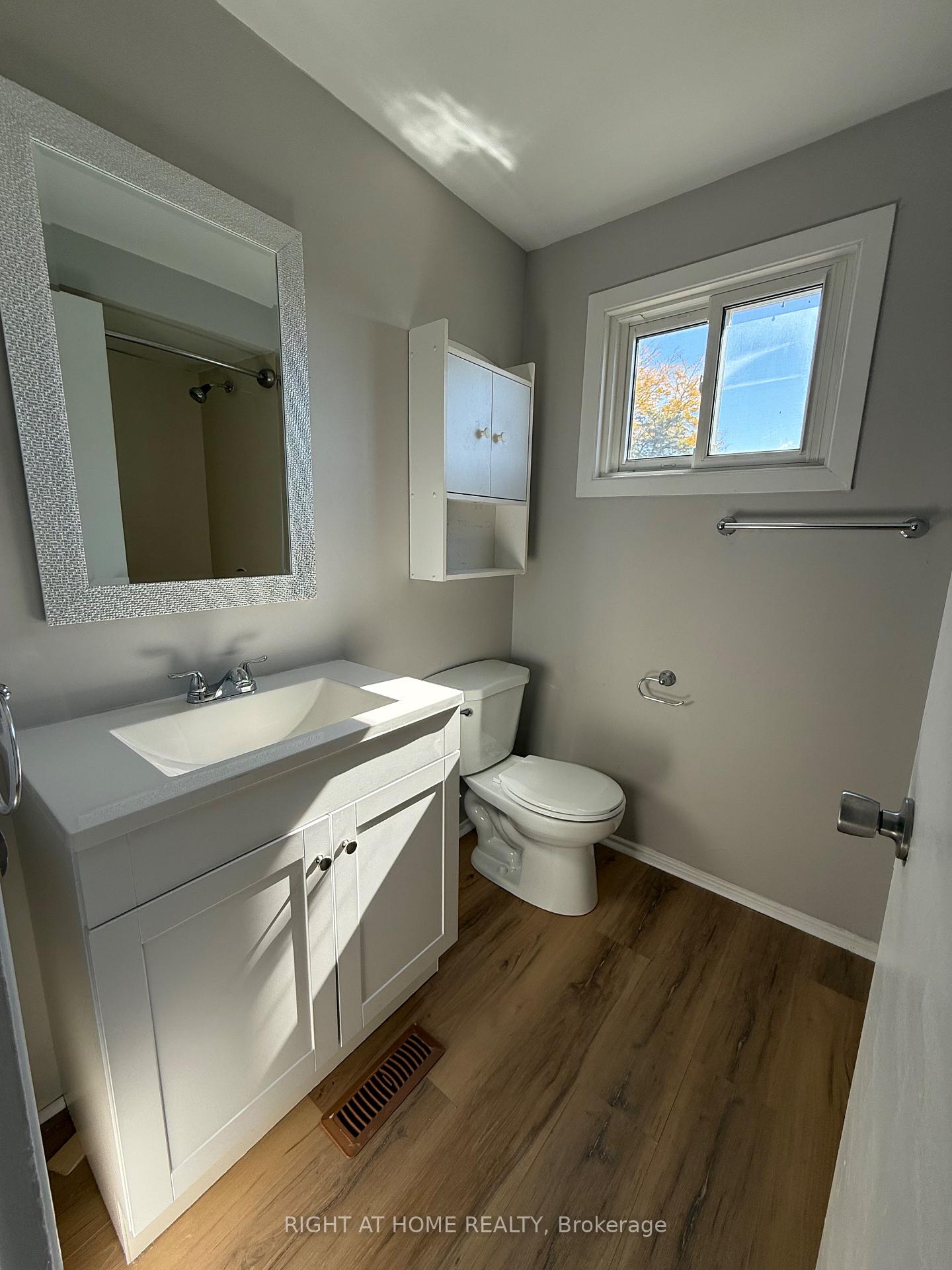 Photo 15 of 1950 Belmore Lane, Ottawa, Blackburn Hamlet (South) — HOMEH