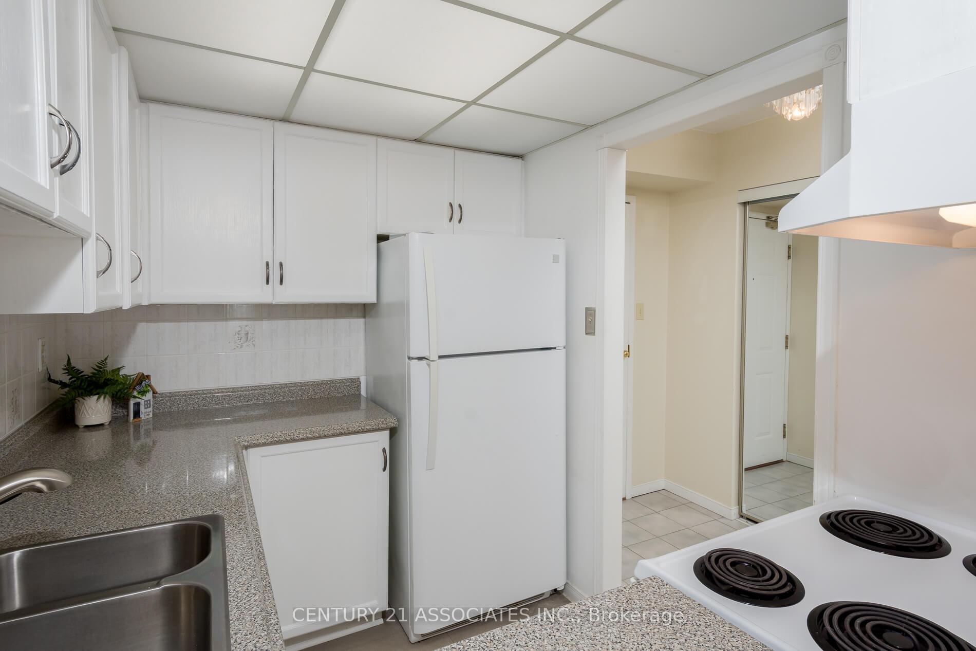 Photo 16 of Unit 805, 20 McFarlane Drive, Halton Hills, Georgetown — HOMEH