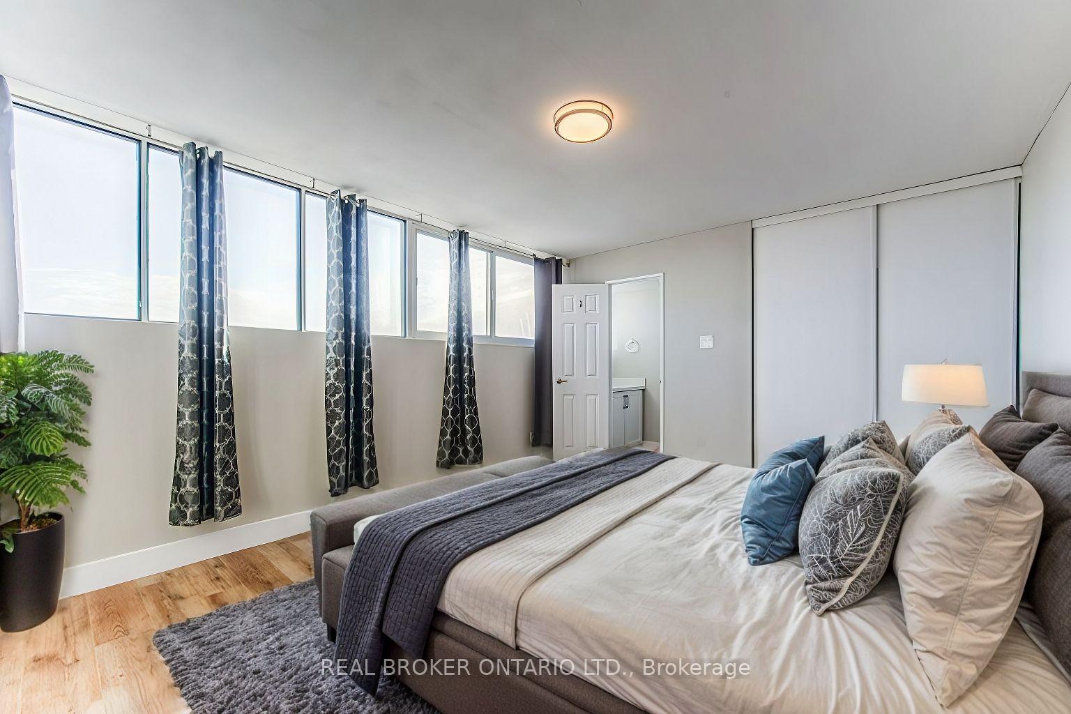 Photo 5 of Unit 1002, 375 King Street N, Waterloo, Lakeshore Village — HOMEH